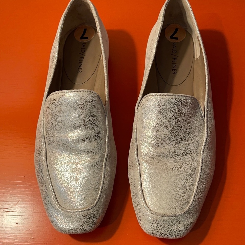 Donald J. Pliner Metallic Silver Leather Loafers size 7